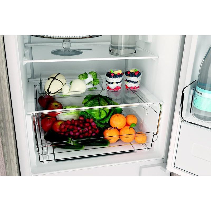 Хладилник с фризер за вграждане Indesit INC18 T112 - Image 5